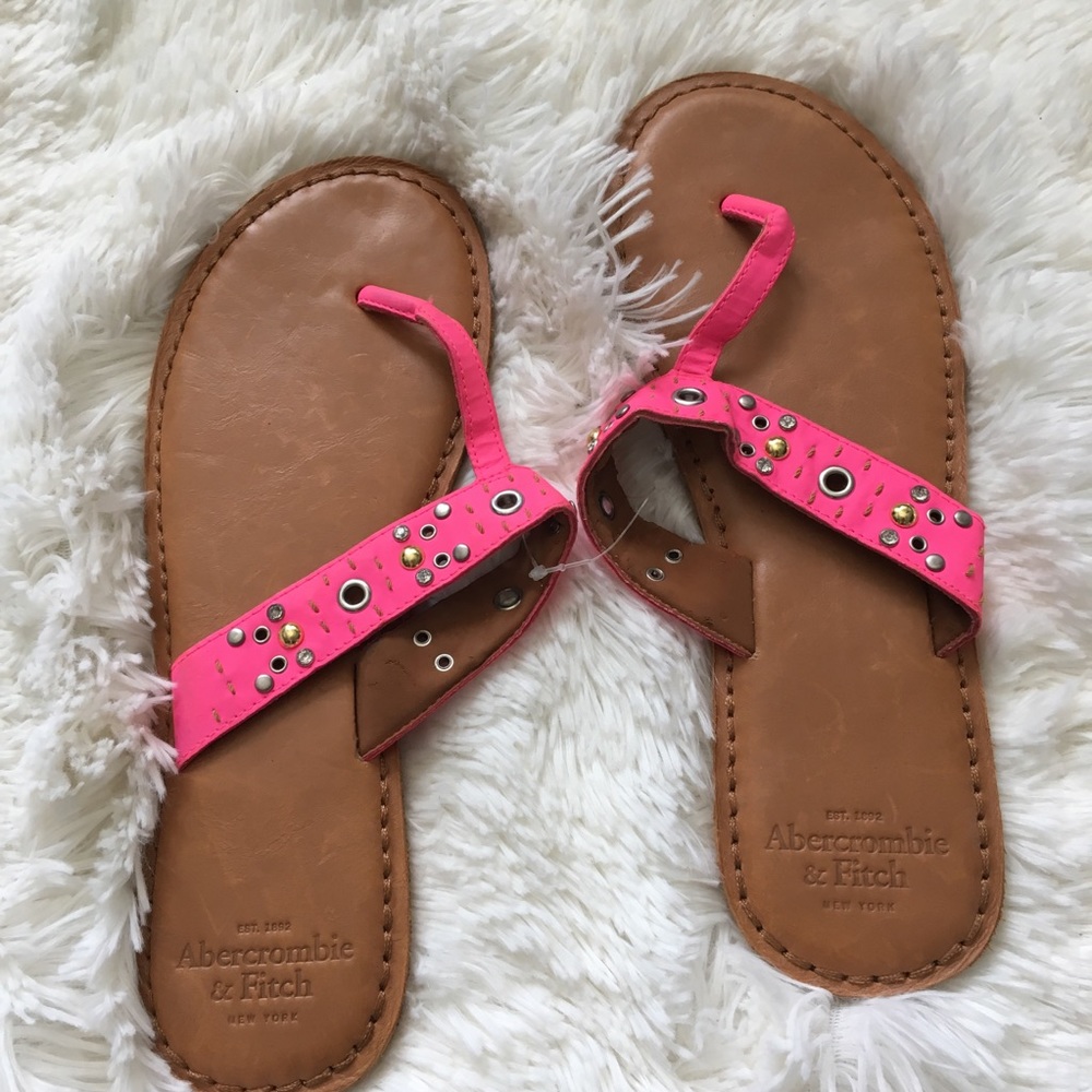 NWT ABERCROMBIE & FITCH SANDALS